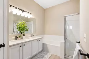 206 Madison Dr, Streamwood, IL 60107 - Photo 10