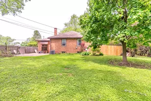 17W445 Butterfield Rd, Oakbrook Terrace, IL 60181 - Photo 18