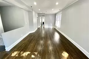 3327 N Hamilton Ave, Chicago, IL 60618 - Photo 2