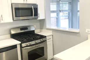3327 N Hamilton Ave, Chicago, IL 60618 - Photo 6