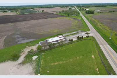 3038 N State Route 71 Highway, Ottawa, IL 61350 - Photo 2