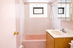 6113 W 64th Pl, Chicago, IL 60638 - Photo 8