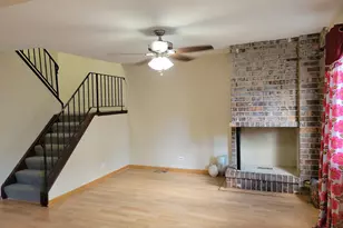483 Rustic Dr, Wheeling, IL 60090 - Photo 4