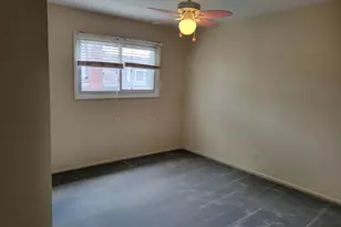 483 Rustic Dr, Wheeling, IL 60090 - Photo 10