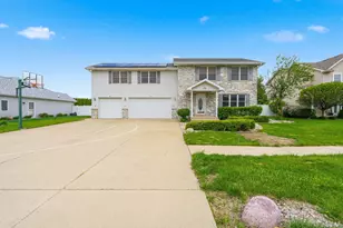 855 Magnolia Dr, Bourbonnais, IL 60914 - Photo 44