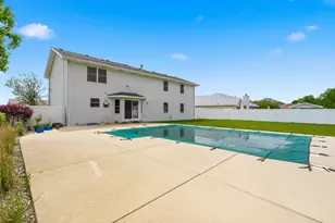 855 Magnolia Dr, Bourbonnais, IL 60914 - Photo 36