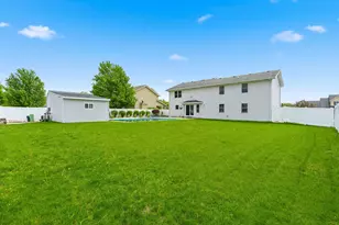 855 Magnolia Dr, Bourbonnais, IL 60914 - Photo 34