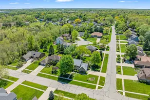 323 Ford Ln, Bartlett, IL 60103 - Photo 50