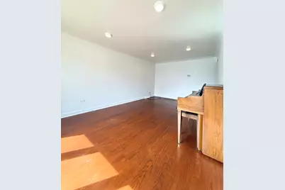 4542 S Mozart Street, Chicago, IL 60632 - Photo 4