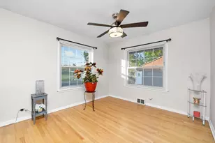 2136 Bristol Ave, Westchester, IL 60154 - Photo 8