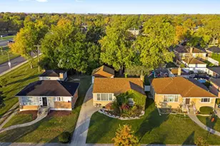 2136 Bristol Ave, Westchester, IL 60154 - Photo 4