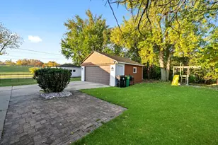 2136 Bristol Ave, Westchester, IL 60154 - Photo 36