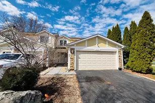 2022 Cardinal Dr, Glendale Heights, IL 60139 - Photo 4