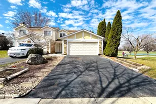 2022 Cardinal Dr, Glendale Heights, IL 60139 - Photo 30