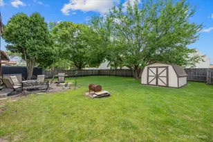 20 Wedgewood Dr, South Elgin, IL 60177 - Photo 24