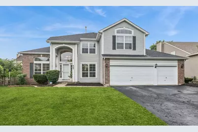 645 Chestnut Drive, Carol Stream, IL 60188 - Photo 1