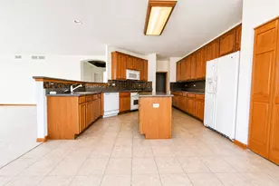 1255 Waterfront Ln, Pingree Grove, IL 60140 - Photo 4