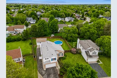 240 Paradise Parkway, Oswego, IL 60543 - Photo 34