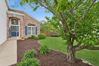 240 Paradise Parkway, Oswego, IL 60543 - Photo 4