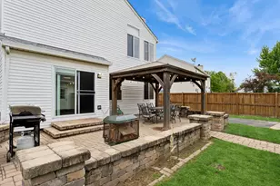 240 Paradise Pkwy, Oswego, IL 60543 - Photo 28