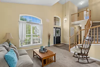 240 Paradise Parkway, Oswego, IL 60543 - Photo 8