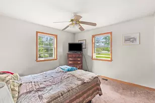 2383 N 4070th Rd, Sheridan, IL 60551 - Photo 14