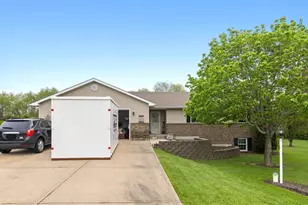 2383 N 4070th Rd, Sheridan, IL 60551 - Photo 34