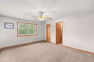 2383 N 4070th Rd, Sheridan, IL 60551 - Photo 10
