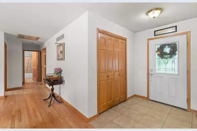 2383 N 4070th Road, Sheridan, IL 60551 - Photo 2