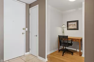 1660 N La Salle Dr, Chicago, IL 60614 - Photo 14