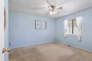 2412 Heritage Dr, Champaign, IL 61822 - Photo 18