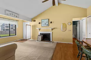 2412 Heritage Dr, Champaign, IL 61822 - Photo 8