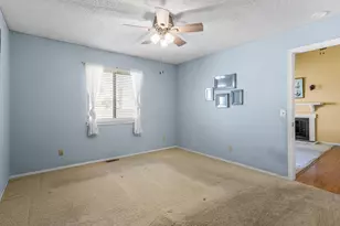 2412 Heritage Dr, Champaign, IL 61822 - Photo 20