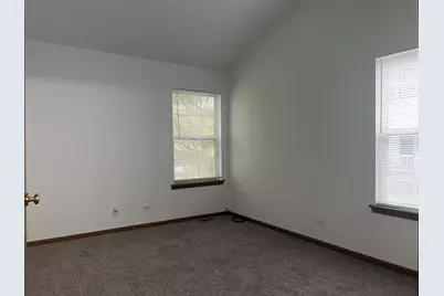 295 Holiday Lane #295, Hainesville, IL 60073 - Photo 6