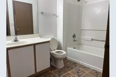 295 Holiday Lane #295, Hainesville, IL 60073 - Photo 8