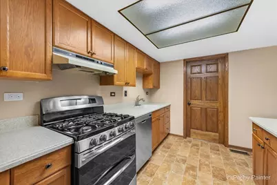 815 Mansfield Court, Schaumburg, IL 60194 - Photo 12