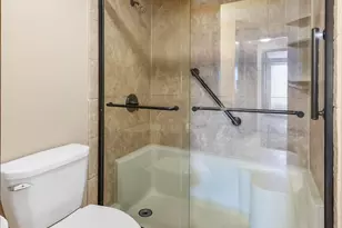 815 Mansfield Ct, Schaumburg, IL 60194 - Photo 16