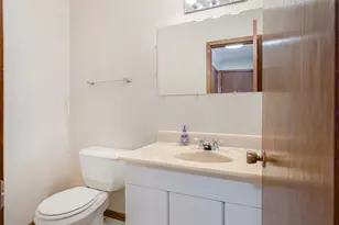 17W525 Concord Pl, Darien, IL 60561 - Photo 16