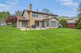 17W525 Concord Pl, Darien, IL 60561 - Photo 34