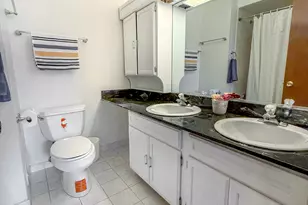 17W525 Concord Pl, Darien, IL 60561 - Photo 22