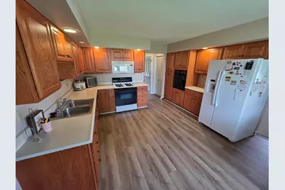 1706 16th Avenue, Sterling, IL 61081 - Photo 6