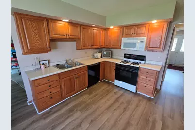1706 16th Avenue, Sterling, IL 61081 - Photo 8