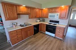 1706 16th Ave, Sterling, IL 61081 - Photo 8