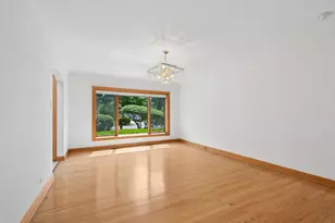 6630 N Spokane Ave, Lincolnwood, IL 60712 - Photo 6