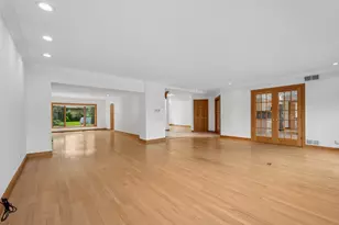 6630 N Spokane Ave, Lincolnwood, IL 60712 - Photo 12