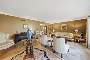 10023 S Wood Ln, Palos Hills, IL 60465 - Photo 4
