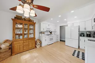 10023 S Wood Ln, Palos Hills, IL 60465 - Photo 12
