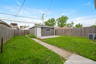 2120 N 75th Ct, Elmwood Park, IL 60707 - Photo 24