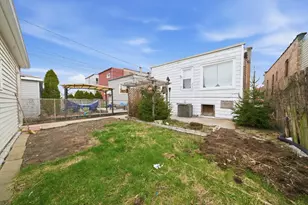 1424 S 57th Ave, Cicero, IL 60804 - Photo 38