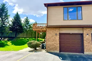 1848 Kerrybrook Ct, Sycamore, IL 60178 - Photo 2